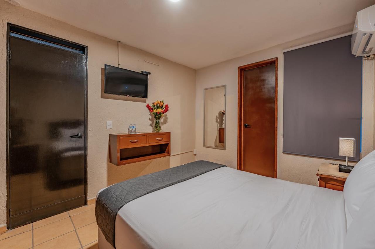 Hotel Brisas 5A Av, Playa Del Carmen Luaran gambar